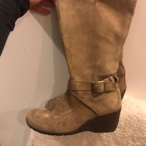 Hush Puppies sizes 7.5 boots